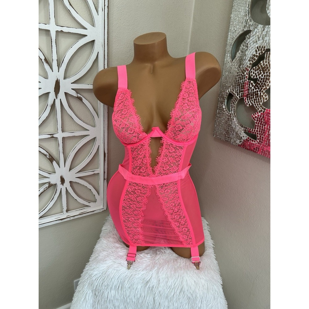 Victoria's Secret 2015 Pink Lace Bustier Dress Garters Lingerie Bra 36D    *019